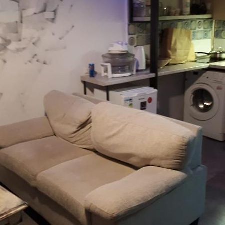 Aquarium Lejlighed Tbilisi Eksteriør billede