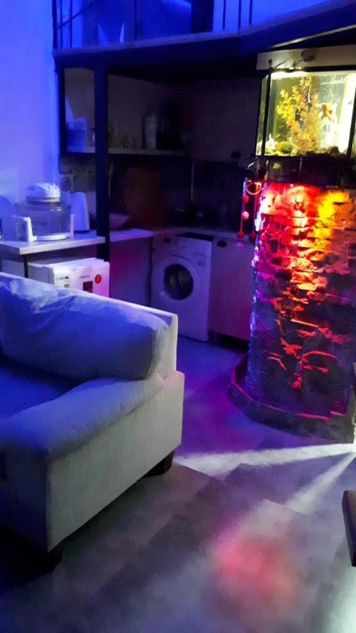Aquarium Lejlighed Tbilisi Eksteriør billede